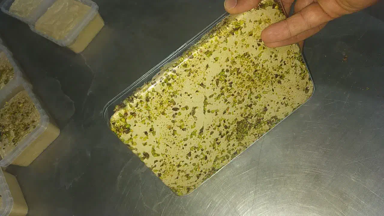 حلواشکری مغز پسته دار کریستالی|عمده‌فروشی|اردکان, |دیوار