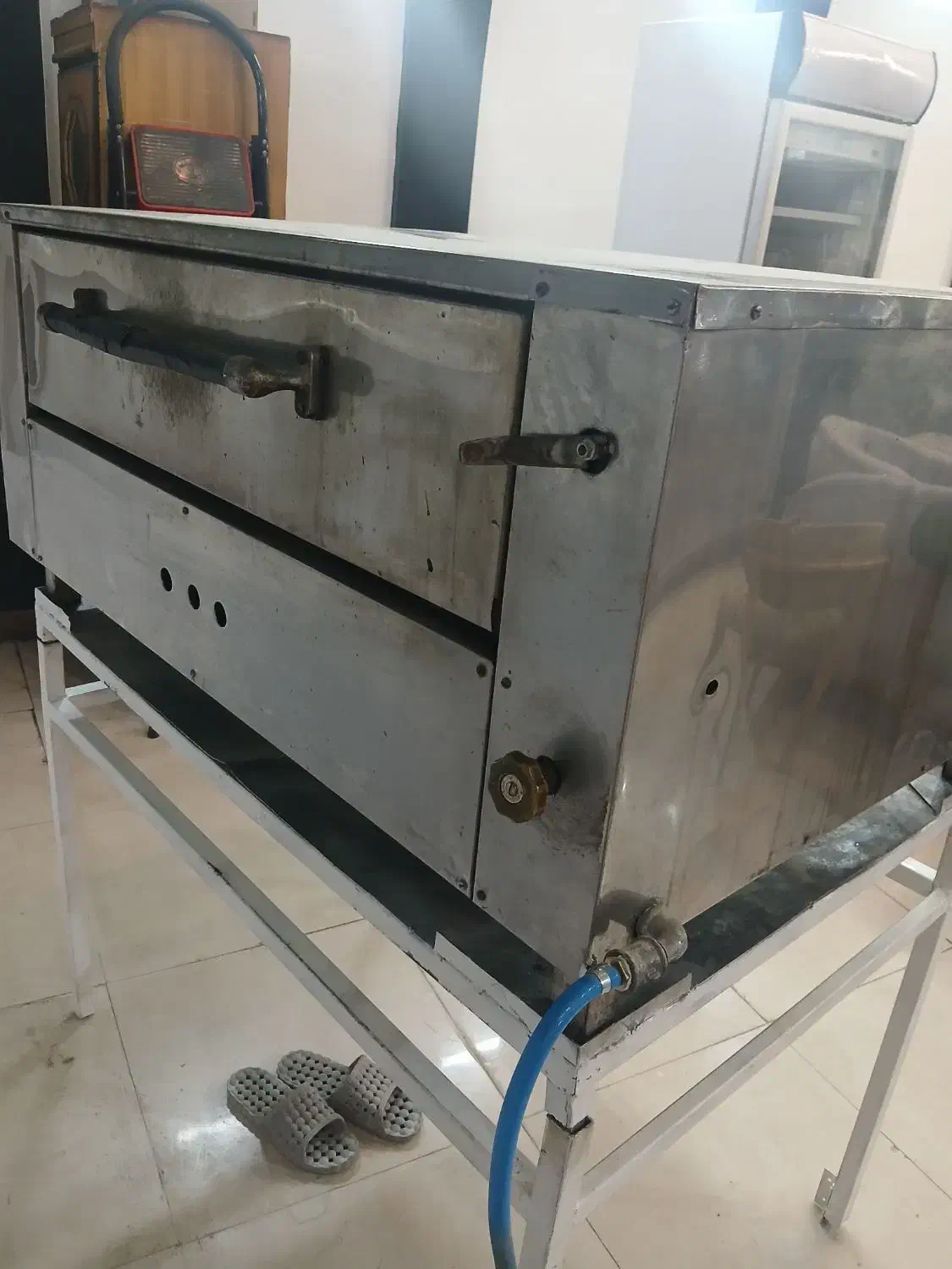 میز اداری، صندلی اداری،میز کار،گریل ،گرمکن|کافیشاپ و رستوران|نجفآباد, شیخ بهایی|دیوار