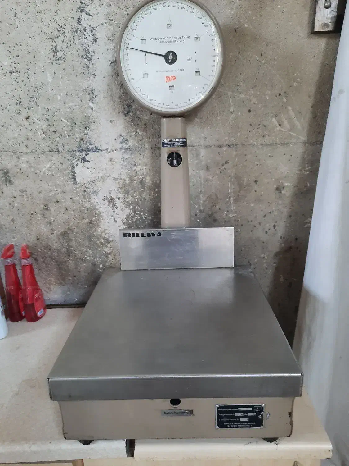 ترازو آنتیک|کلکسیون اشیاء عتیقه|هشتگرد, طاووسیه|دیوار