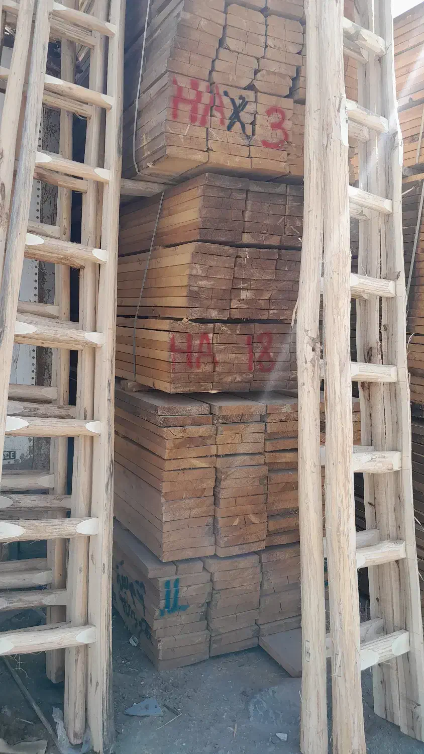 پله چوبی ۳تا ۶متری مخصوص ساختمان نردبان|مصالح و تجهیزات ساختمان|تهران, مشیریه|دیوار