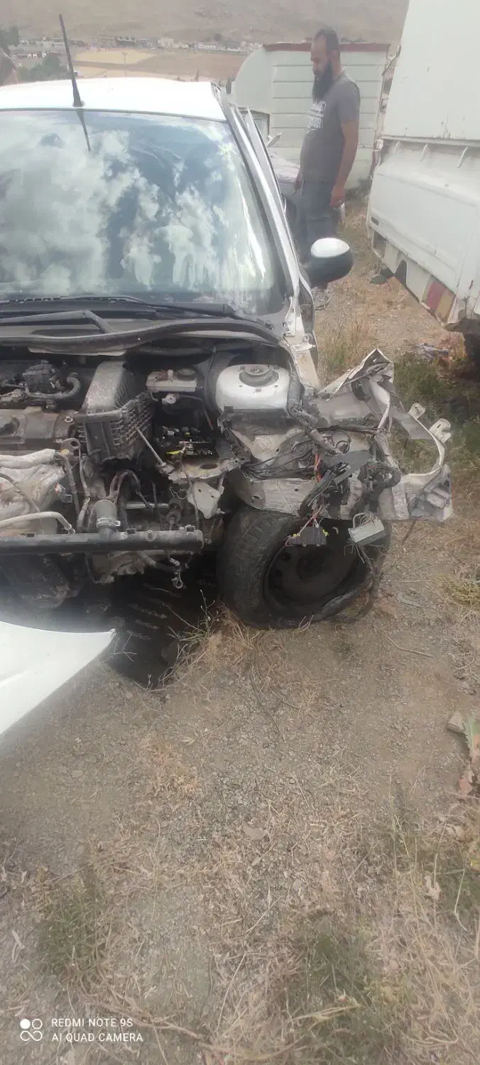 ۲۰۶ تصادفی|خودرو سواری و وانت|بیجار, |دیوار