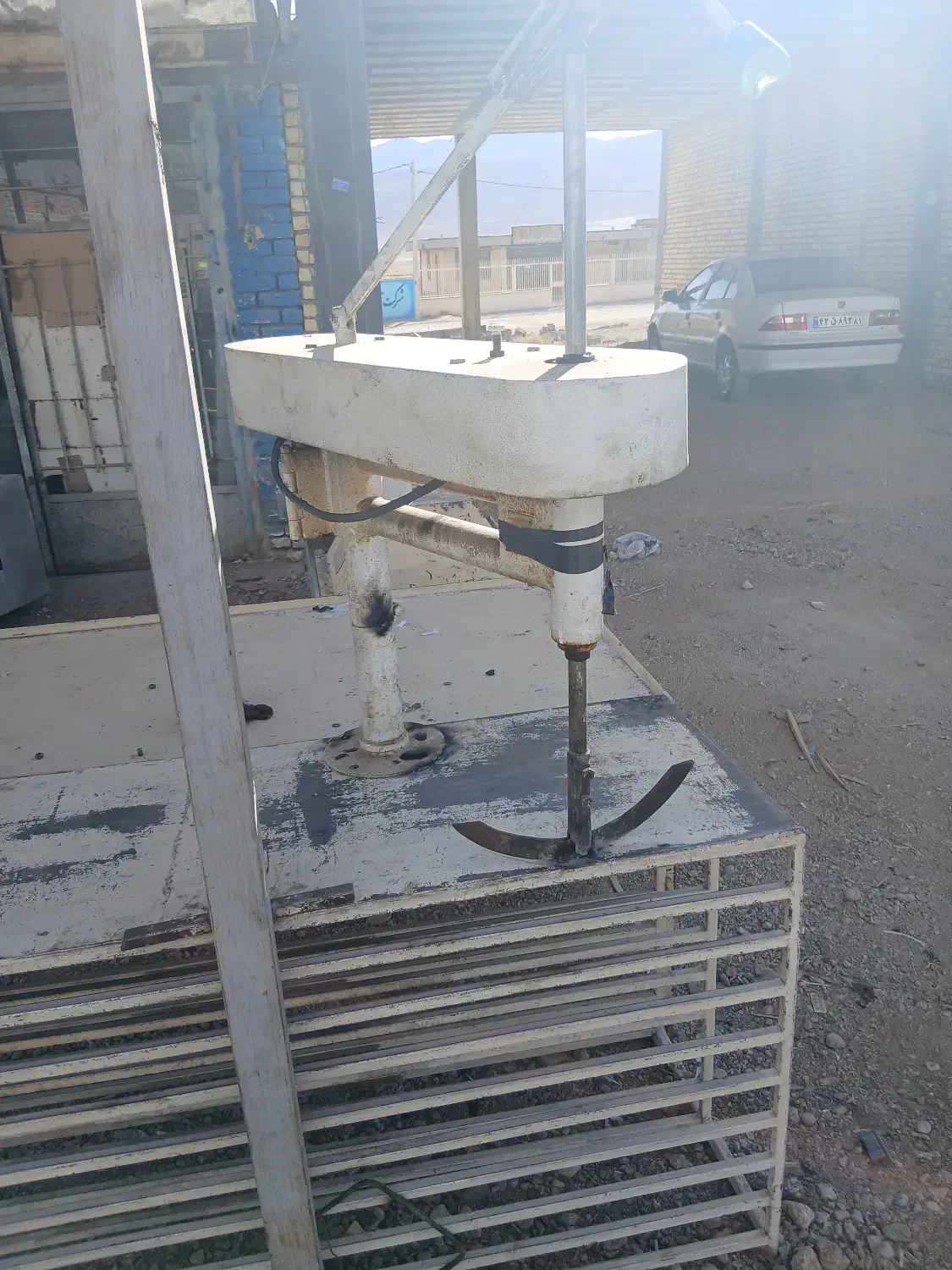 خط تولید گز|ماشین‌آلات صنعتی|قم, چهل درخت‎|دیوار