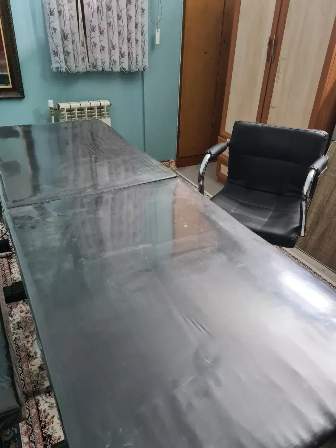 تخت مژه تاشو و صندلی اپن روکش چرم|آرایشگاه و سالنهای زیبایی|شیراز, قدوسی غربی|دیوار