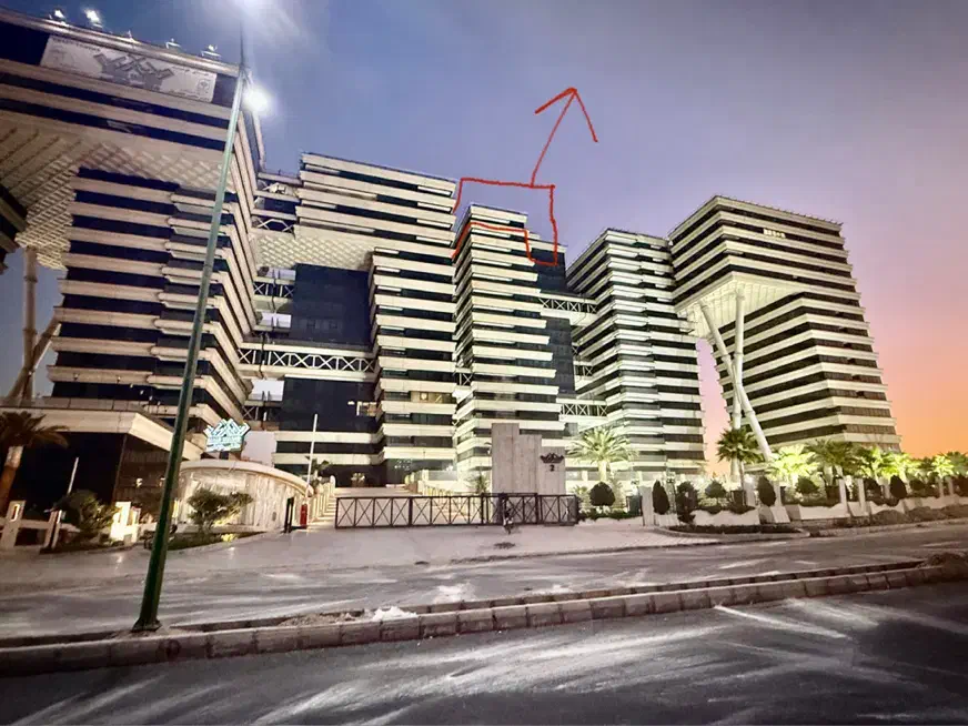 رهن آپارتمان پنت هاوس طبقه۱۵برج پزشکان آبشار۲۴۰متر|اجارهٔ آپارتمان|اصفهان, آبشار|دیوار