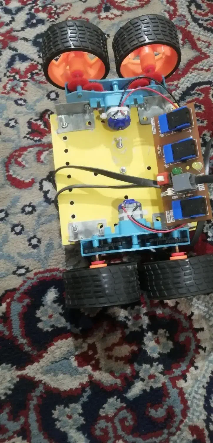 ربات چهار چرخ حرکت به جهت|اسباببازی|تهران, ارامنه|دیوار