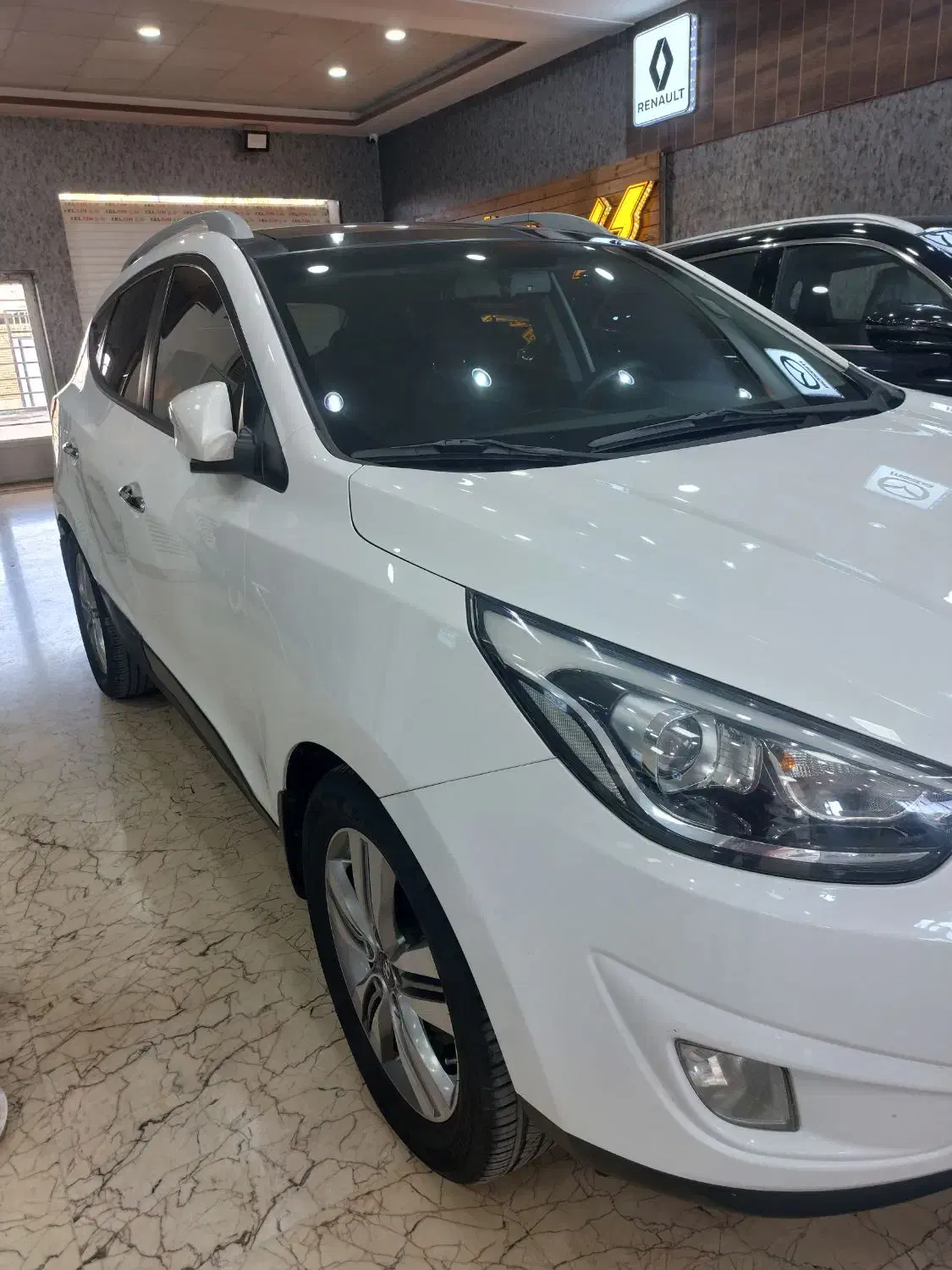 توسان ۲۰۱۵ فول کامل|خودرو سواری و وانت|یزد, |دیوار