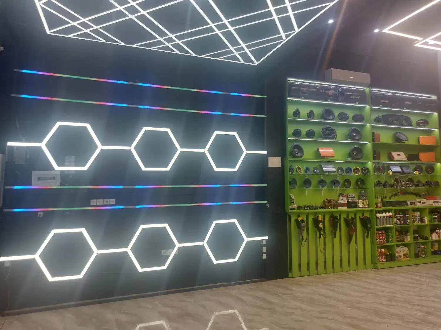 منشی و مدیر داخلی خانم در مجموعه دیتیلینگ خودرو|استخدام اداری و مدیریت|مشهد, جاهد شهر|دیوار