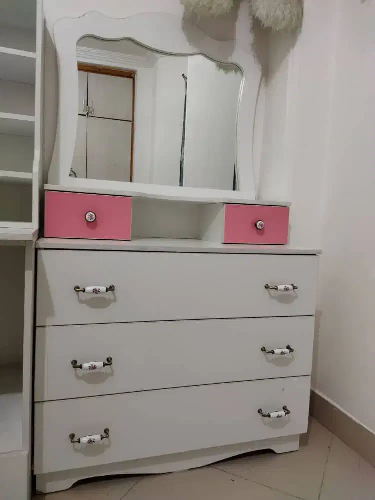 میز آینه MDF|تخت و سرویس خواب|گرگان, |دیوار