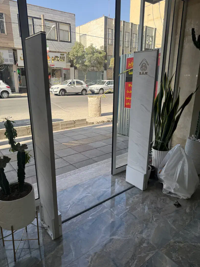 رگال مانکن شلف چوبکار دزدگیر|فروشگاه و مغازه|اراک, |دیوار