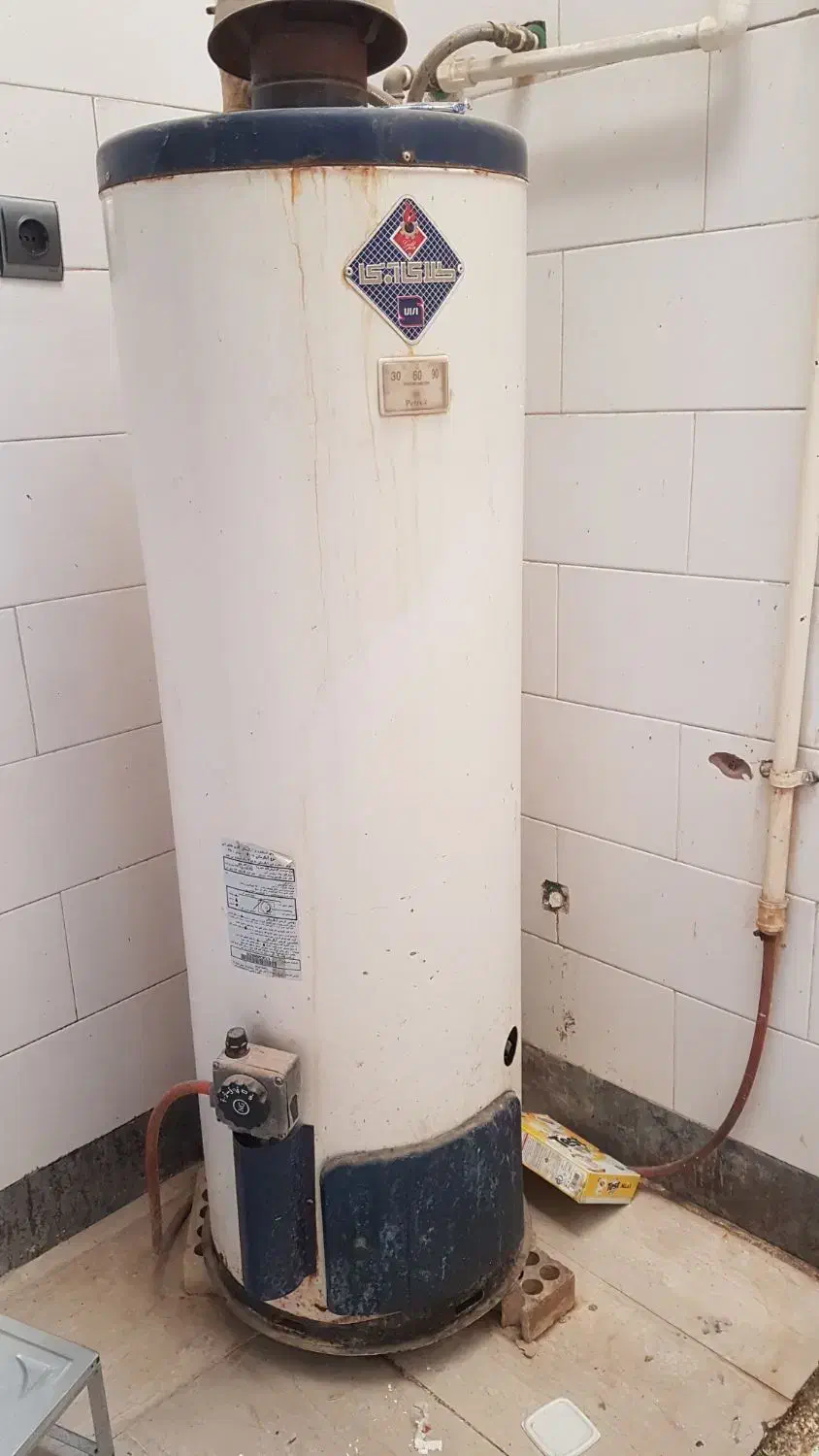 آبگرمکن مخزنی آبی درحد نو نو|آبگرمکن، پکیج، شوفاژ|سوسنگرد, |دیوار