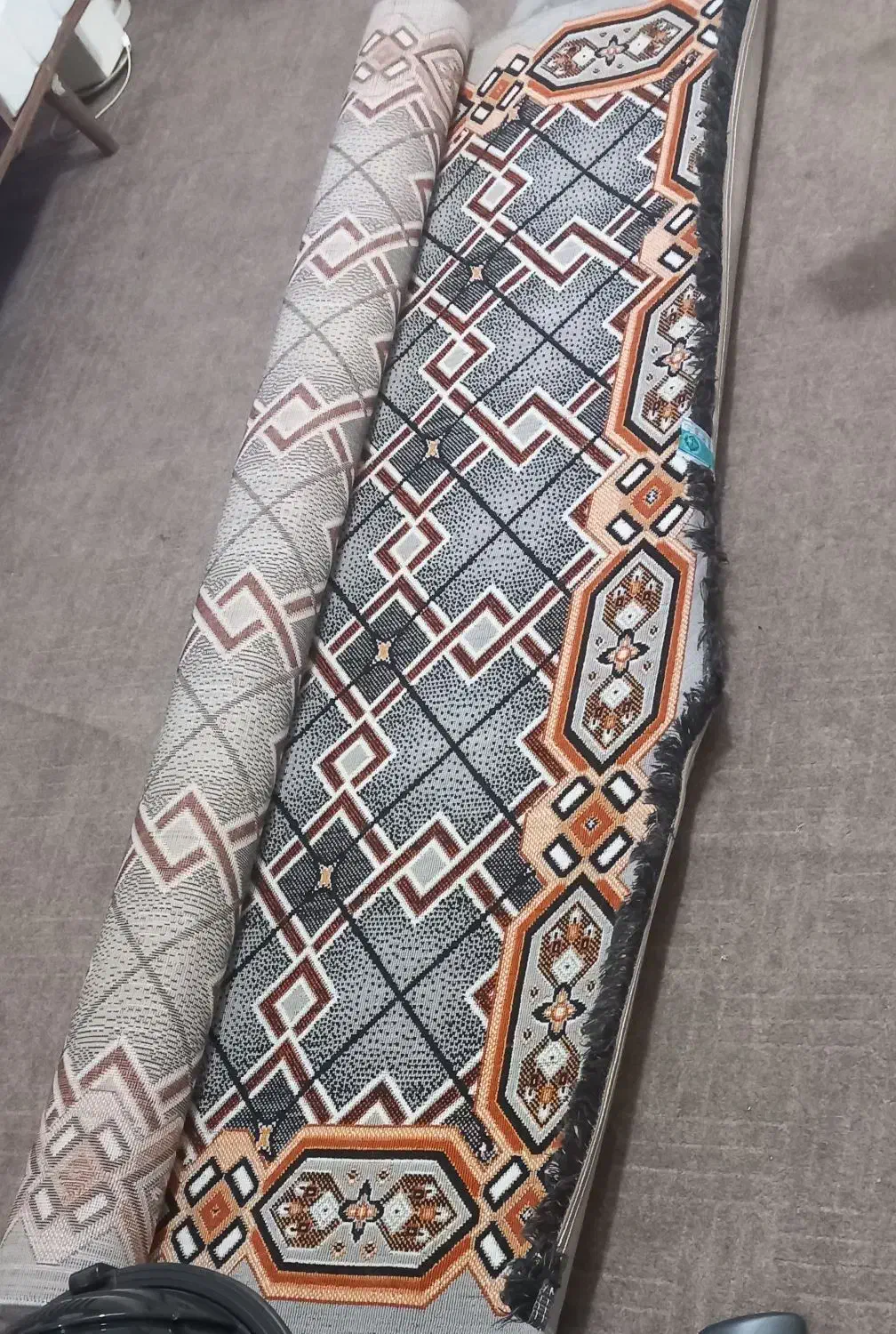 فرش آشپزخانه ۶متری۲۵۰۰|فرش|تهران, خاک سفید|دیوار