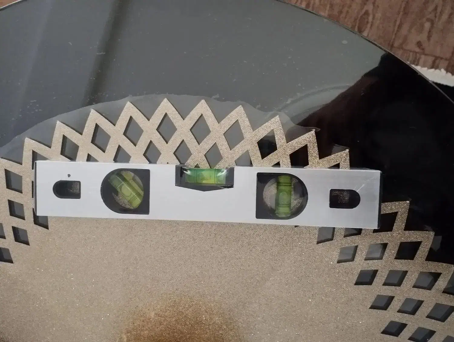 تراز بنایی|ابزارآلات|خلخال, |دیوار