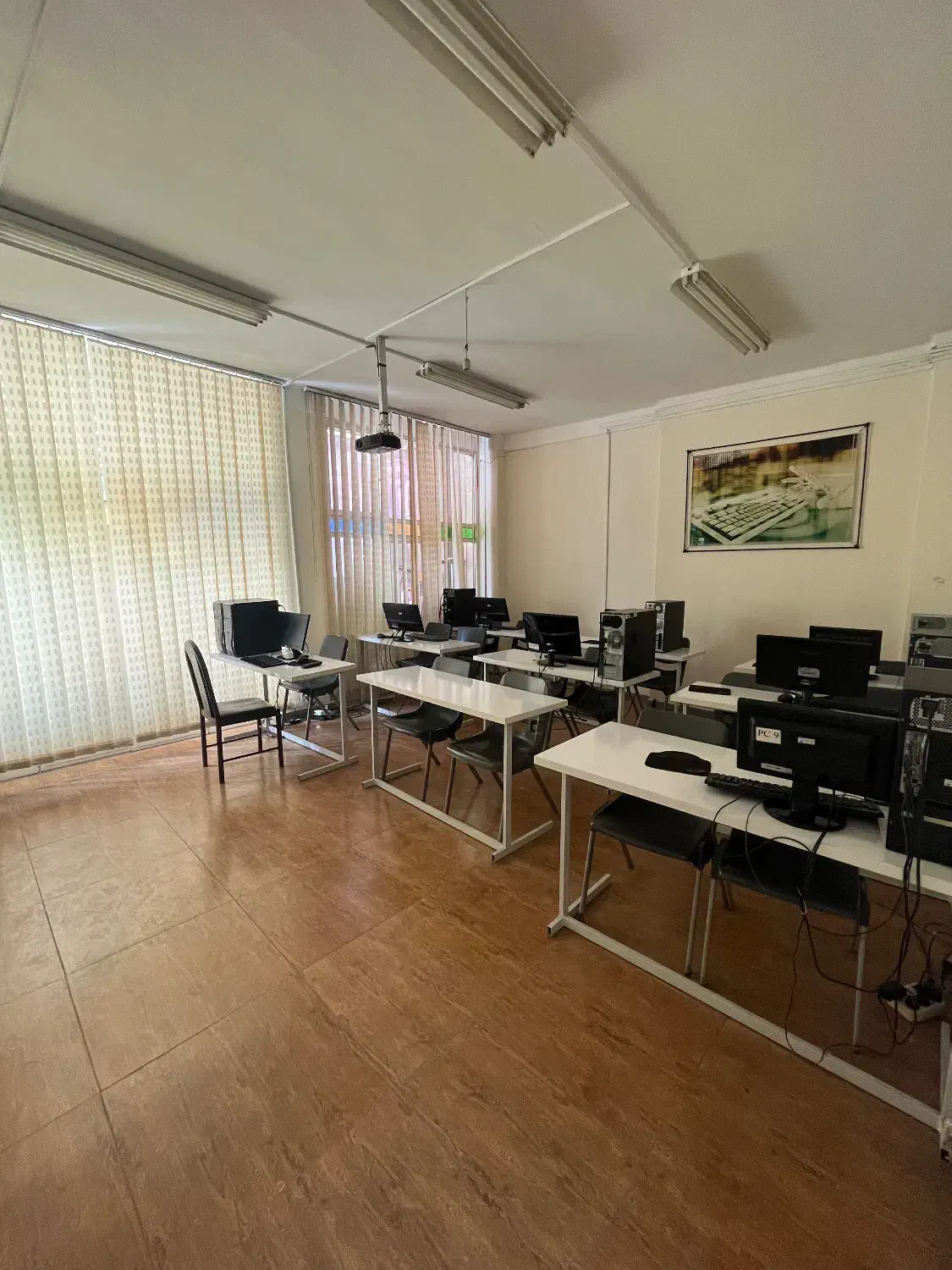 فروش و واگذاری مرکز آموزشی،|فروش دفتر کار، اتاق اداری، مطب|سنندج, |دیوار