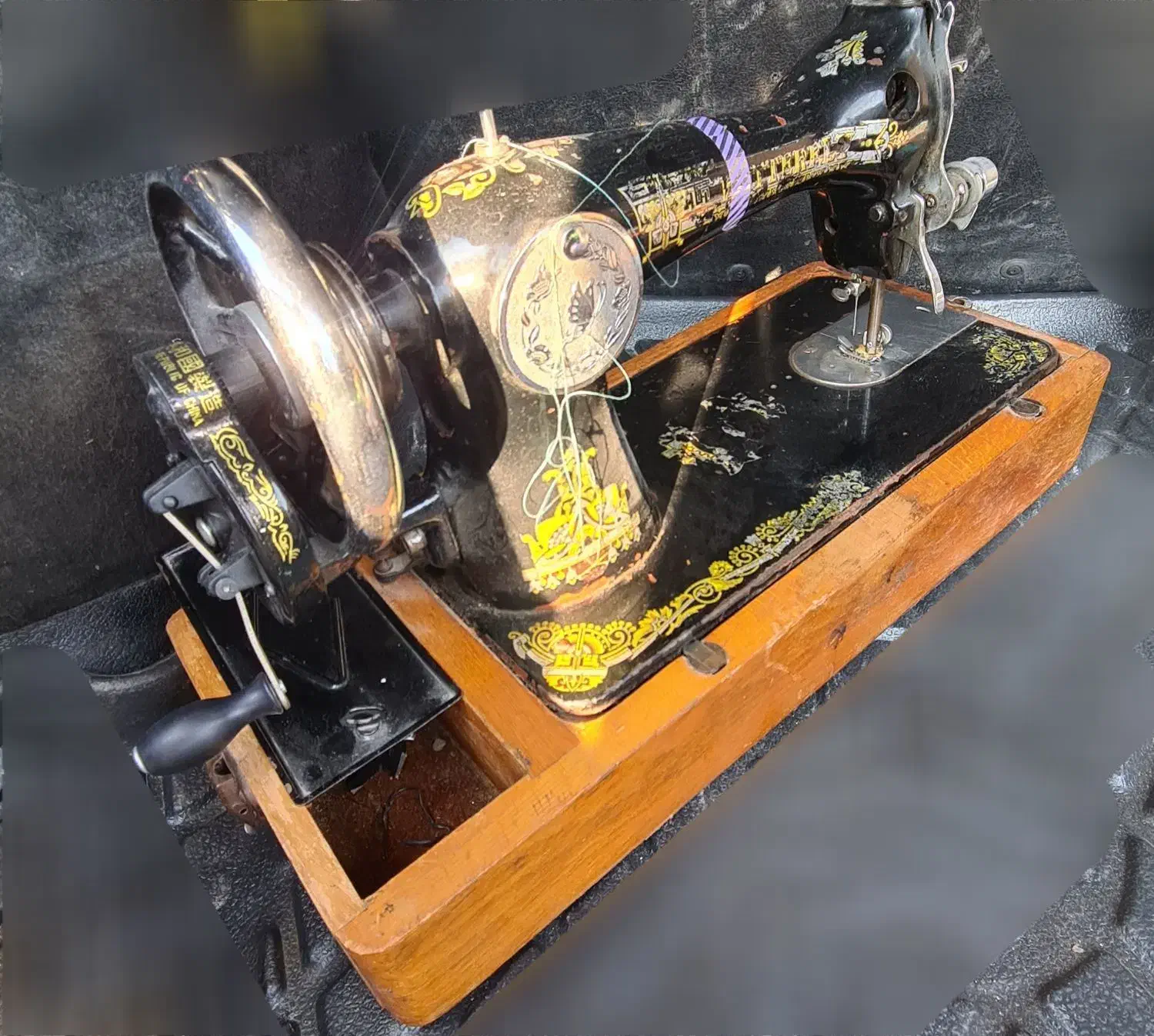 چرخ خیاطی|چرخ خیاطی و ریسندگی|دماوند, دماوند|دیوار