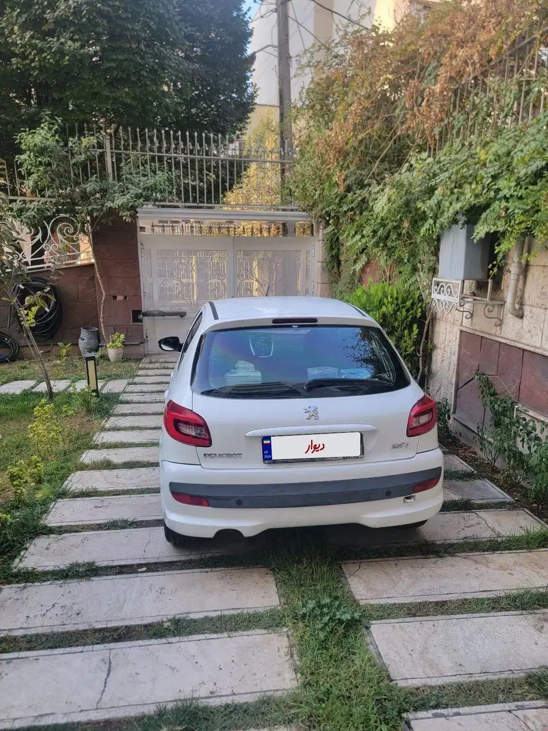 پژو۲۰۷ اتوماتیک ۹۶|خودرو سواری و وانت|تهران, پاسداران|دیوار