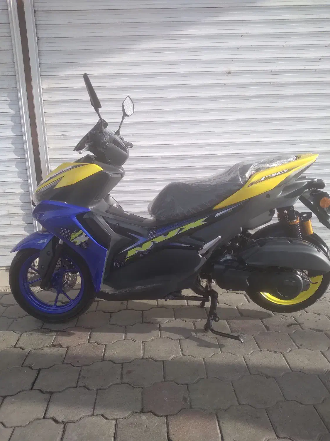 آیروکس 1404nvx|موتورسیکلت|ساوه, |دیوار