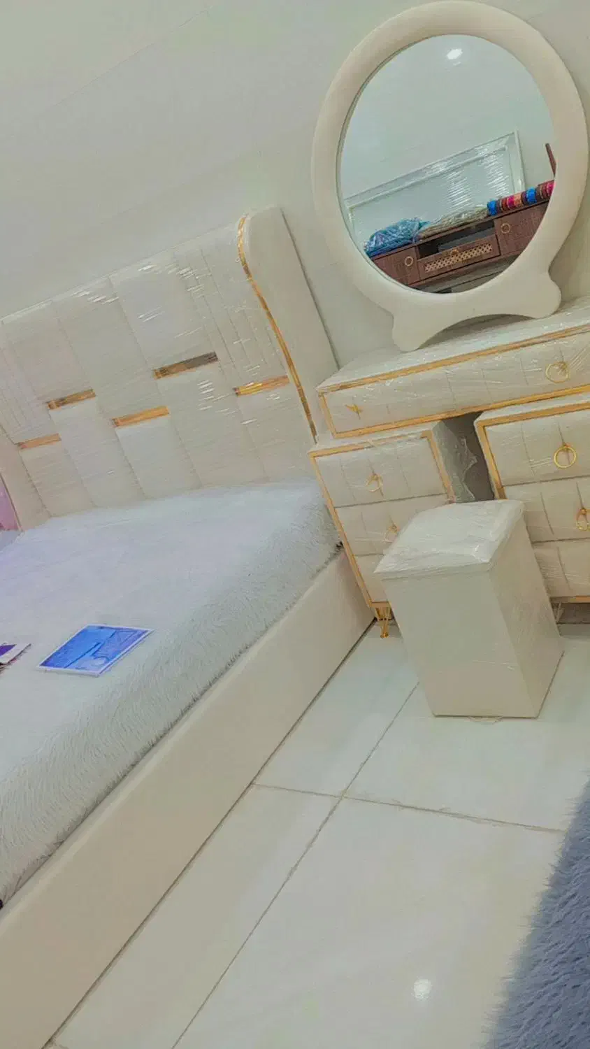 سرویس خواب تمام پارچه خیلی حجیم|تخت و سرویس خواب|رامهرمز, |دیوار