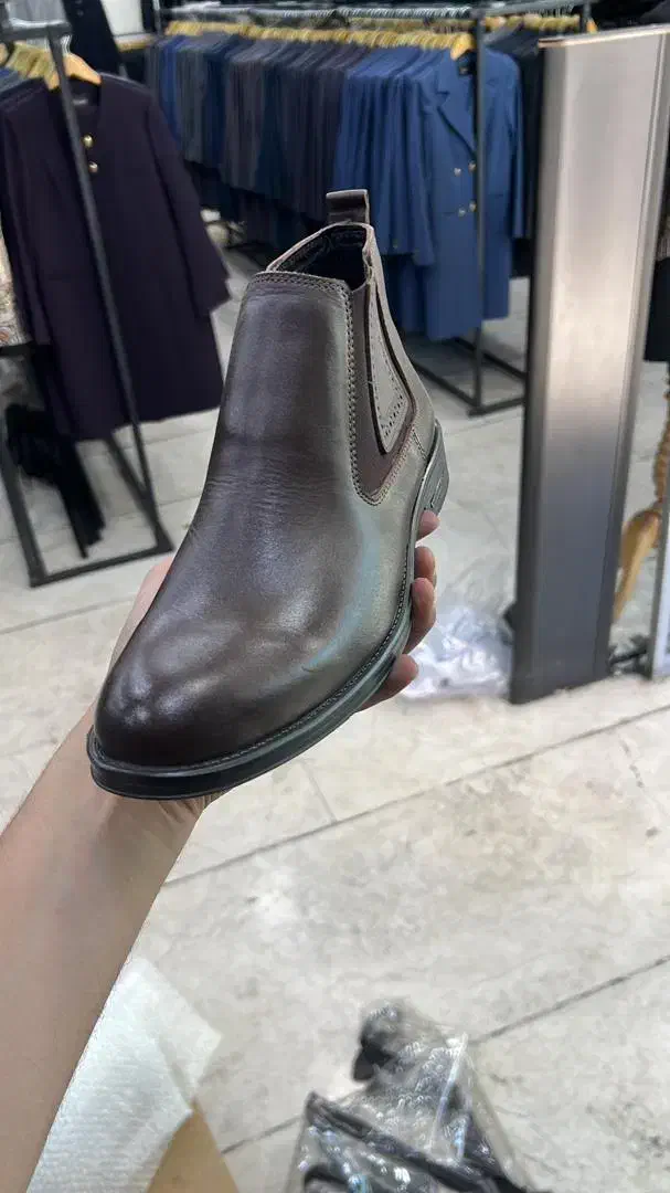 کفش چرم طبیعی فروش بصورت عمده (۷۵۰)|عمدهفروشی|تهران, سنائی|دیوار