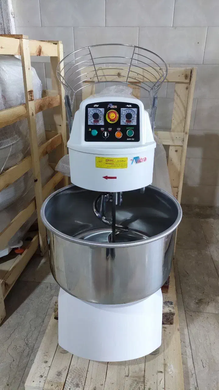 همزن خمیر شیرینی و نانوایی فانتزی.Atra|کافیشاپ و رستوران|همدان, |دیوار