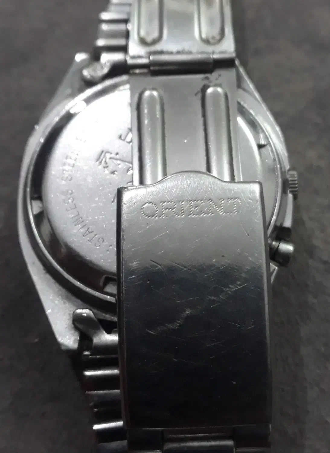 ساعت اورینت اتومات خاص و نایاب|ساعت|سمنان, |دیوار