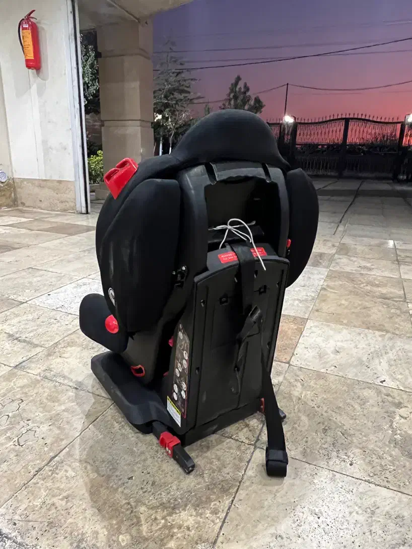 صندلی ماشین کودک|تخت و صندلی بچه|کرج, فاز ۳ مهرشهر|دیوار