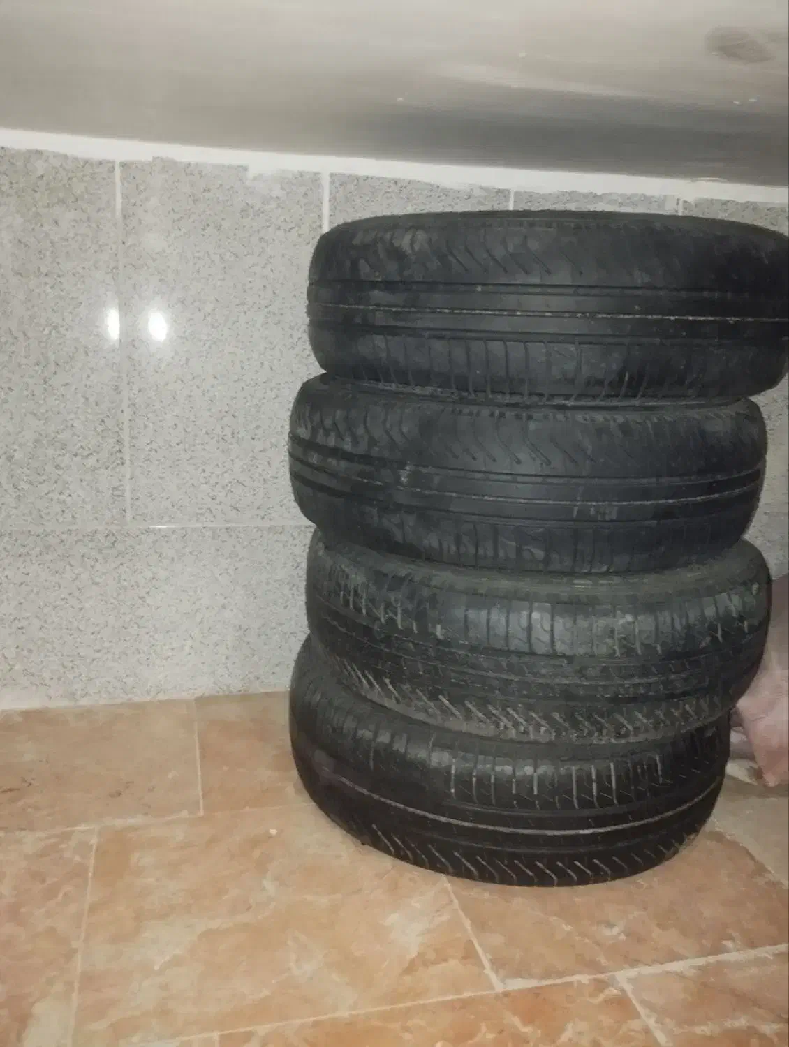 چهار حلقه لاستیک درحد|قطعات یدکی و لوازم جانبی|قم, پردیسان|دیوار