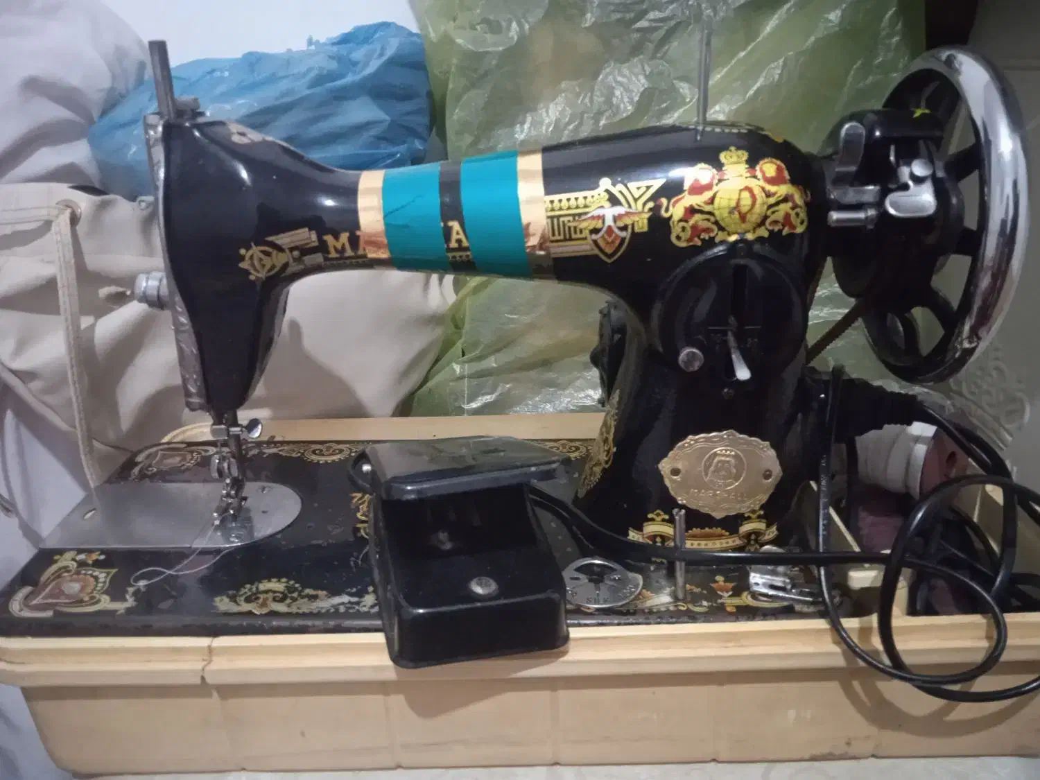 چرخ خیاطی|چرخ خیاطی و ریسندگی|ماهیدشت, |دیوار