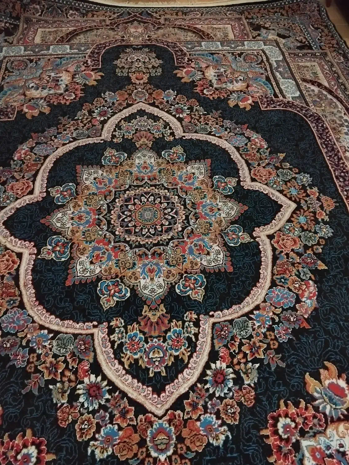 فرش ۱۲متری در حد نو|فرش|رشت, حمیدیان|دیوار