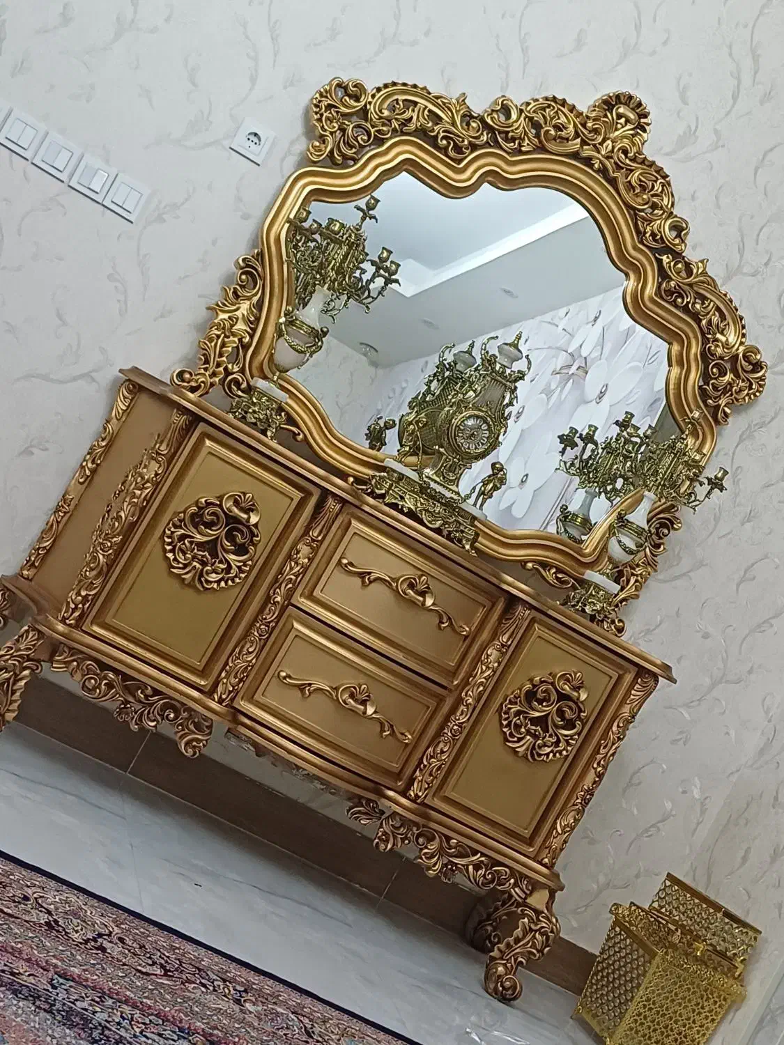 آیینه کنسل|بوفه، ویترین، کنسول|اردبیل, |دیوار