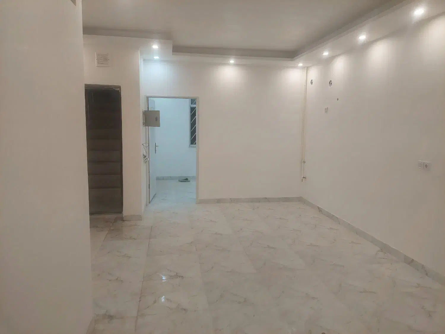 فروش آپارتمان ۶۸ در شهرک اکباتان‌|فروش آپارتمان|اهواز, شهرک اکباتان|دیوار