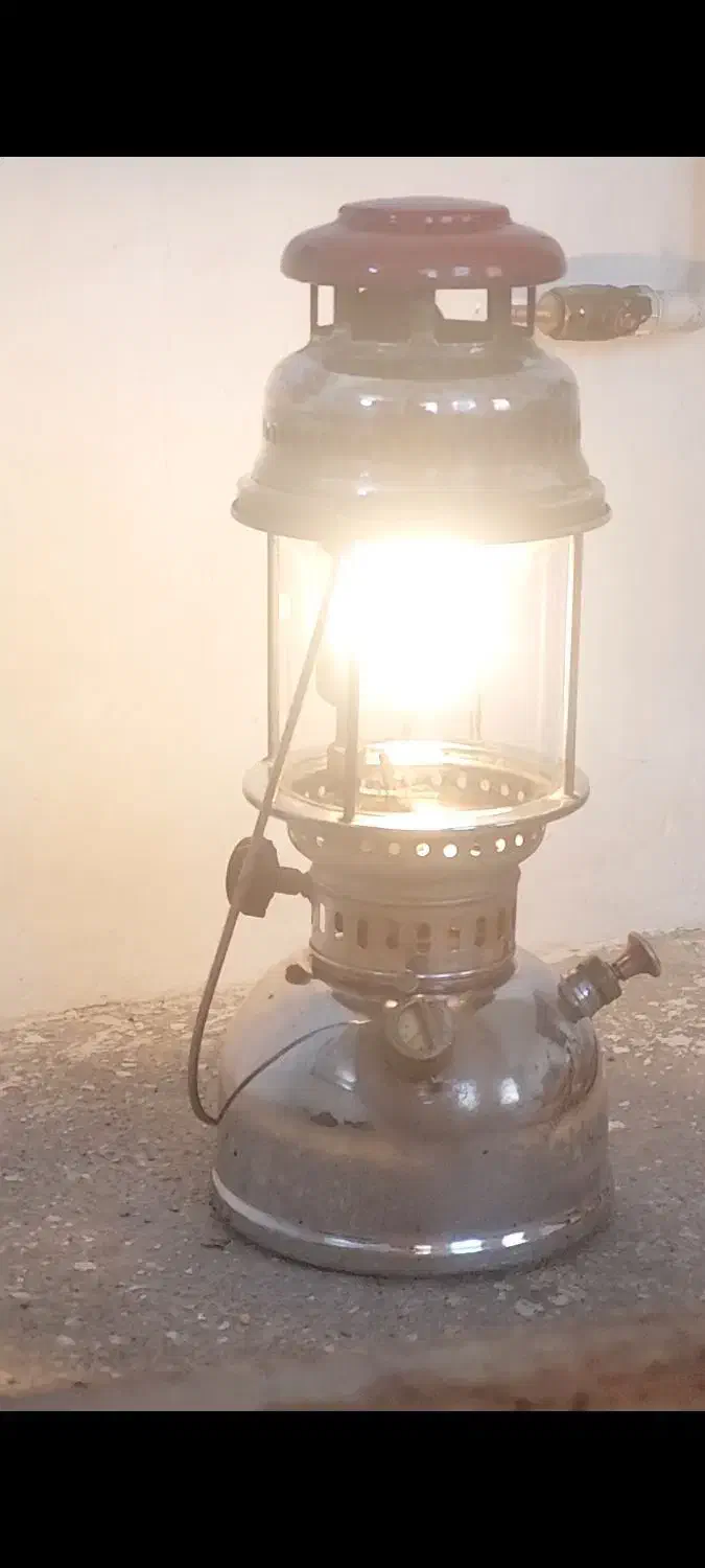 چراغ طوری سالم|کلکسیون اشیاء عتیقه|دینور, |دیوار