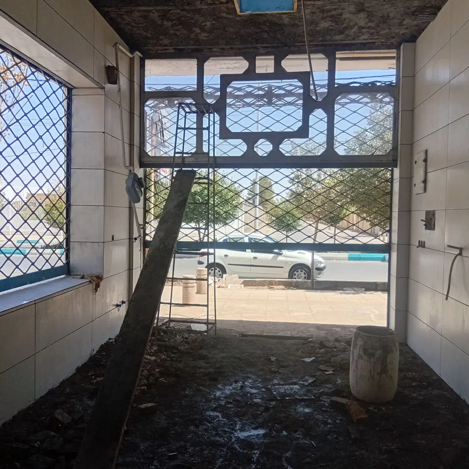 کاشی‌کار وسنگ کار|خدمات پیشه و مهارت|یزد, |دیوار