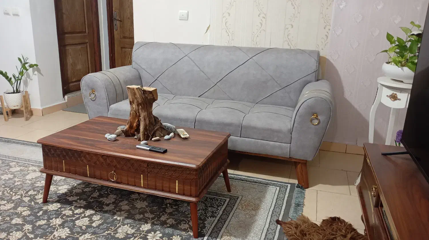 مبل ۷ نفره طرح مینیمال|مبلمان خانگی و میز عسلی|رشت, کوی مهر|دیوار