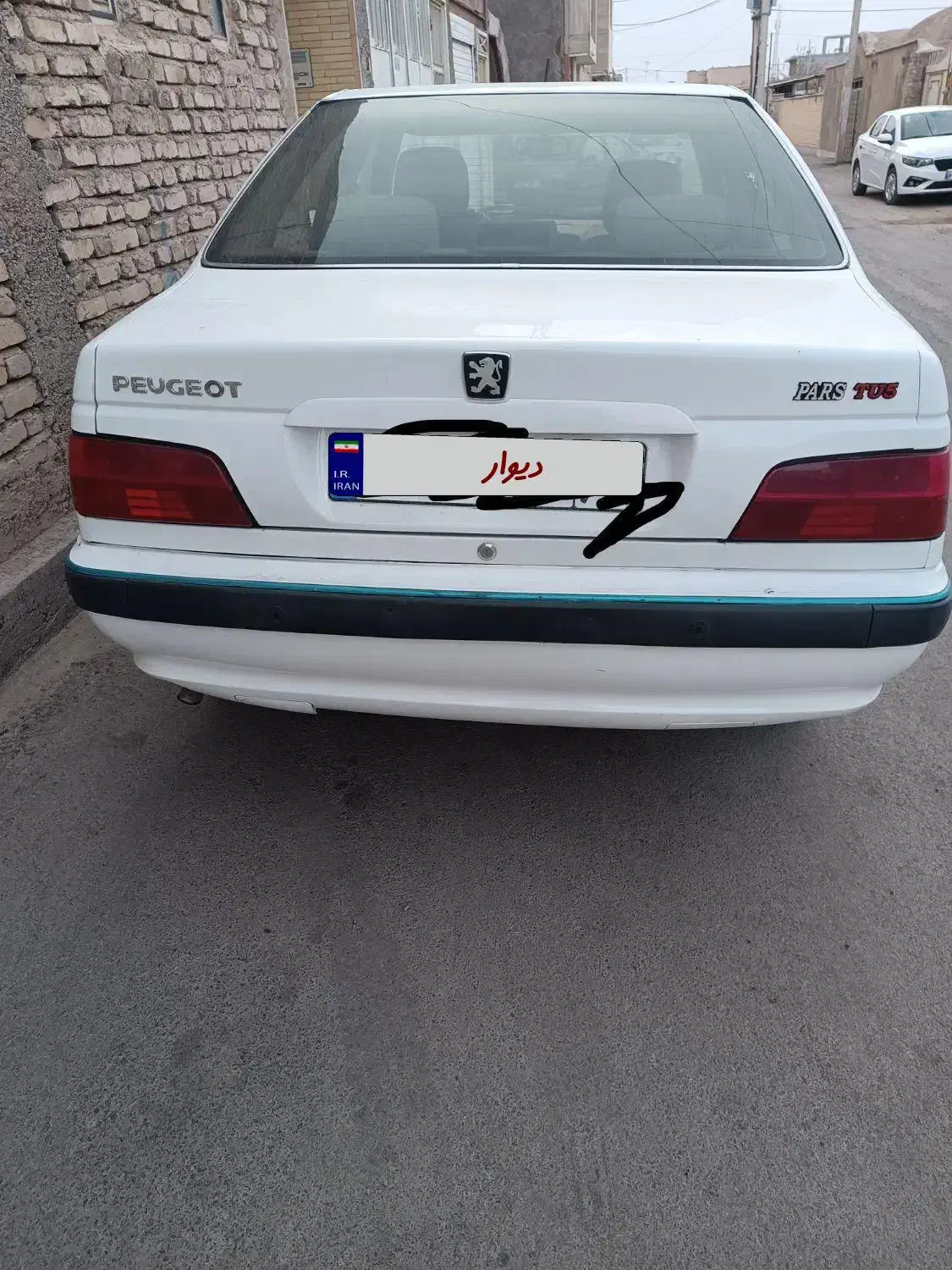 پارس|خودرو سواری و وانت|بردسیر, |دیوار