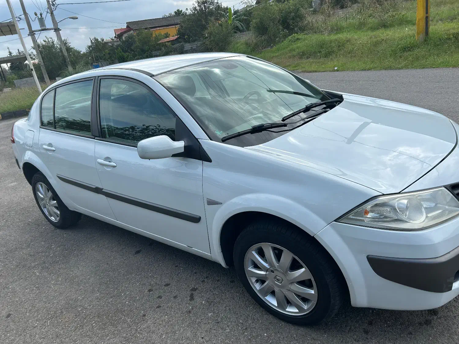 مگان ۲۰۰۰ اتوماتیک مدل ۹۰|خودرو سواری و وانت|رشت, پورسینا|دیوار