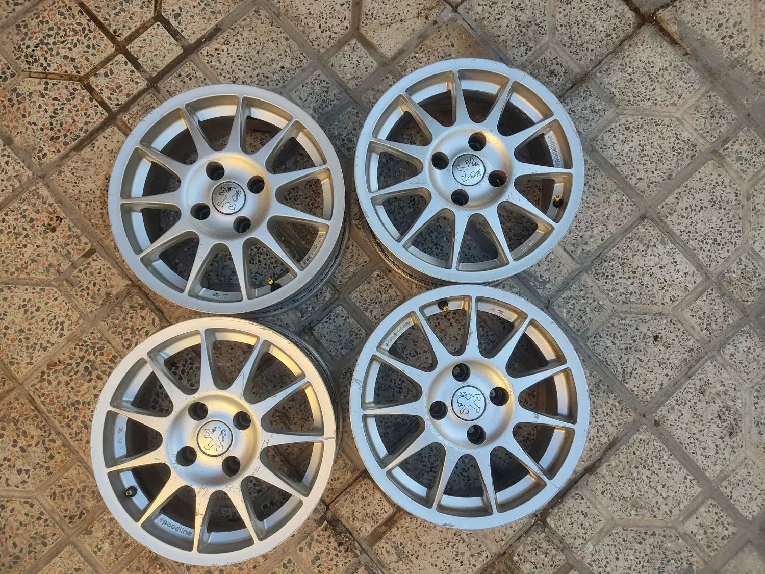 لوازم ماشین|قطعات یدکی و لوازم جانبی|همدان, |دیوار