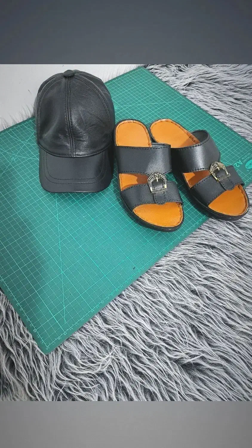 ساخت دمپایی چرم و محصولات چرم طبیعی و تعمیرات|کیف، کفش، کمربند|داراب, |دیوار