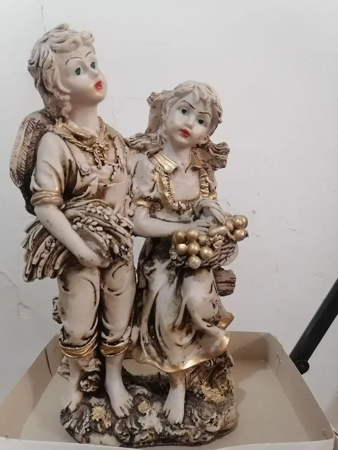 ۲ عدد مجسمه|مجسمه، تندیس، ماکت|اصفهان, کوی شهید کشوری|دیوار