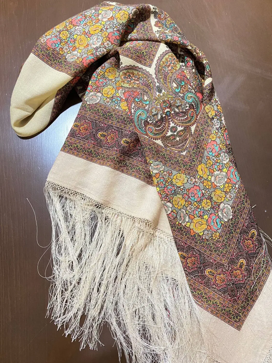 روسری،چارقد پشم وابریشم|لباس|گنبد کاووس, |دیوار