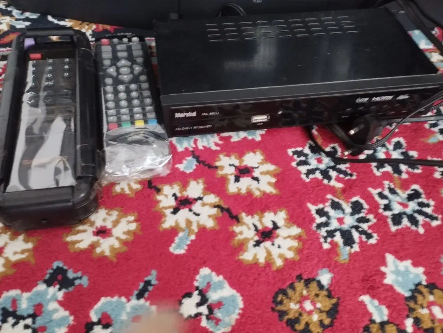 تلوزیون سامسونگ به همراه دستگاه دیجیتال مارشال|تلویزیون و پروژکتور|لنگرود, |دیوار