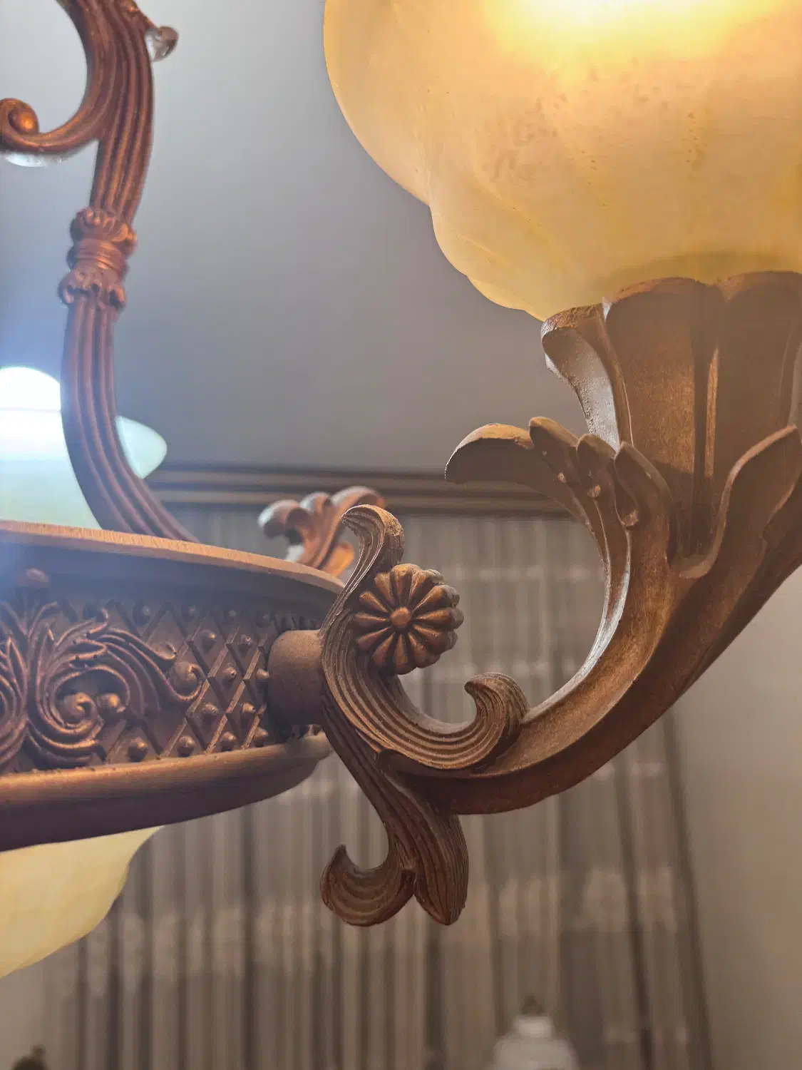 لوستر کلاسیک|لوستر و چراغ آویز|تهران, هروی|دیوار