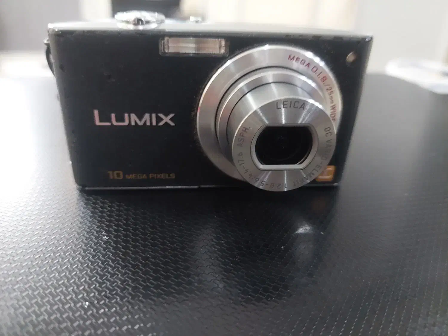 دوربین Lumix اصل.|دوربین عکاسی و فیلم‌برداری|اصفهان, شهرک میلاد|دیوار