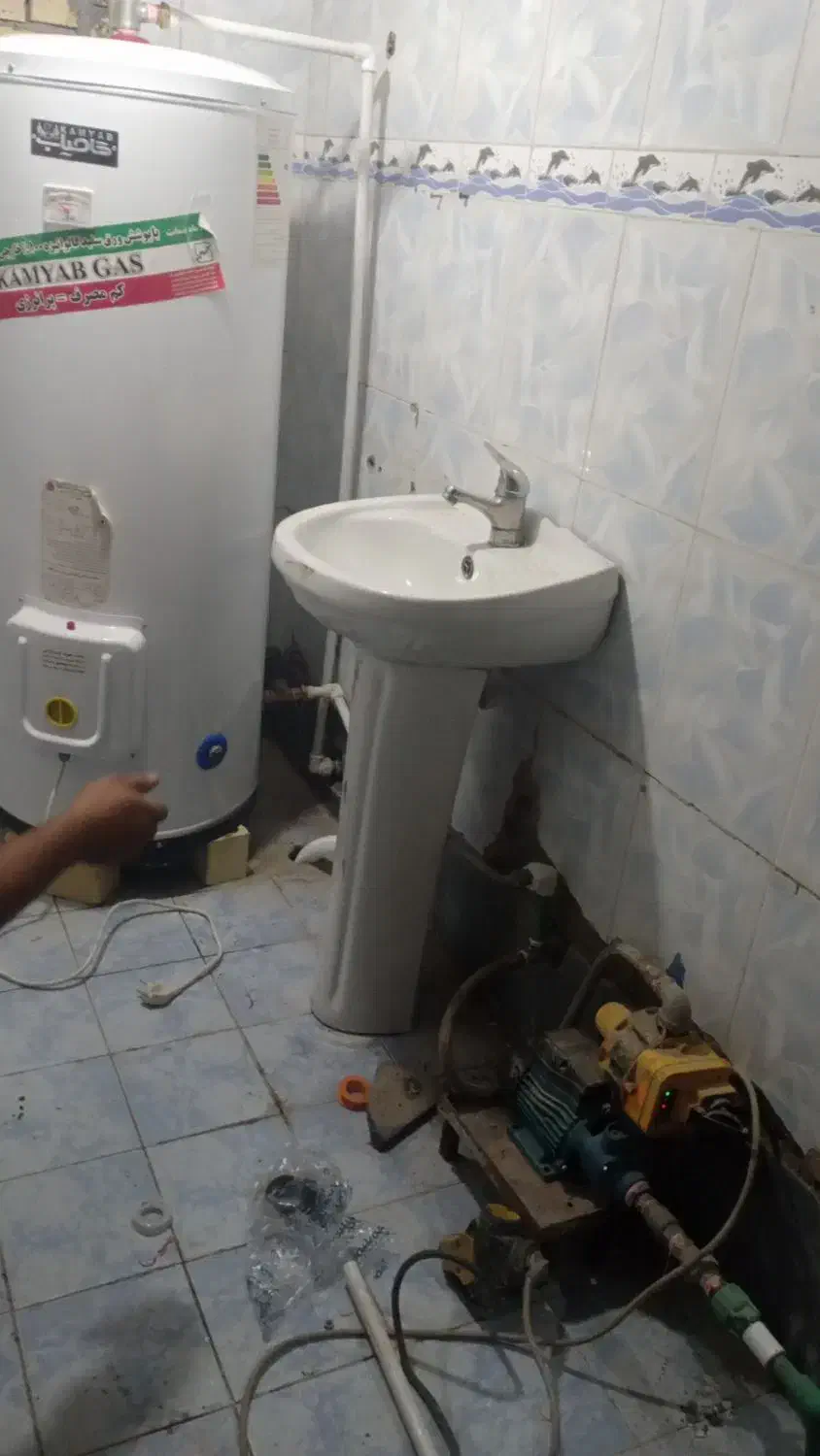 لوله کشی آب و فاضلاب و نصب شیرآلات|خدمات پیشه و مهارت|آبادان, |دیوار