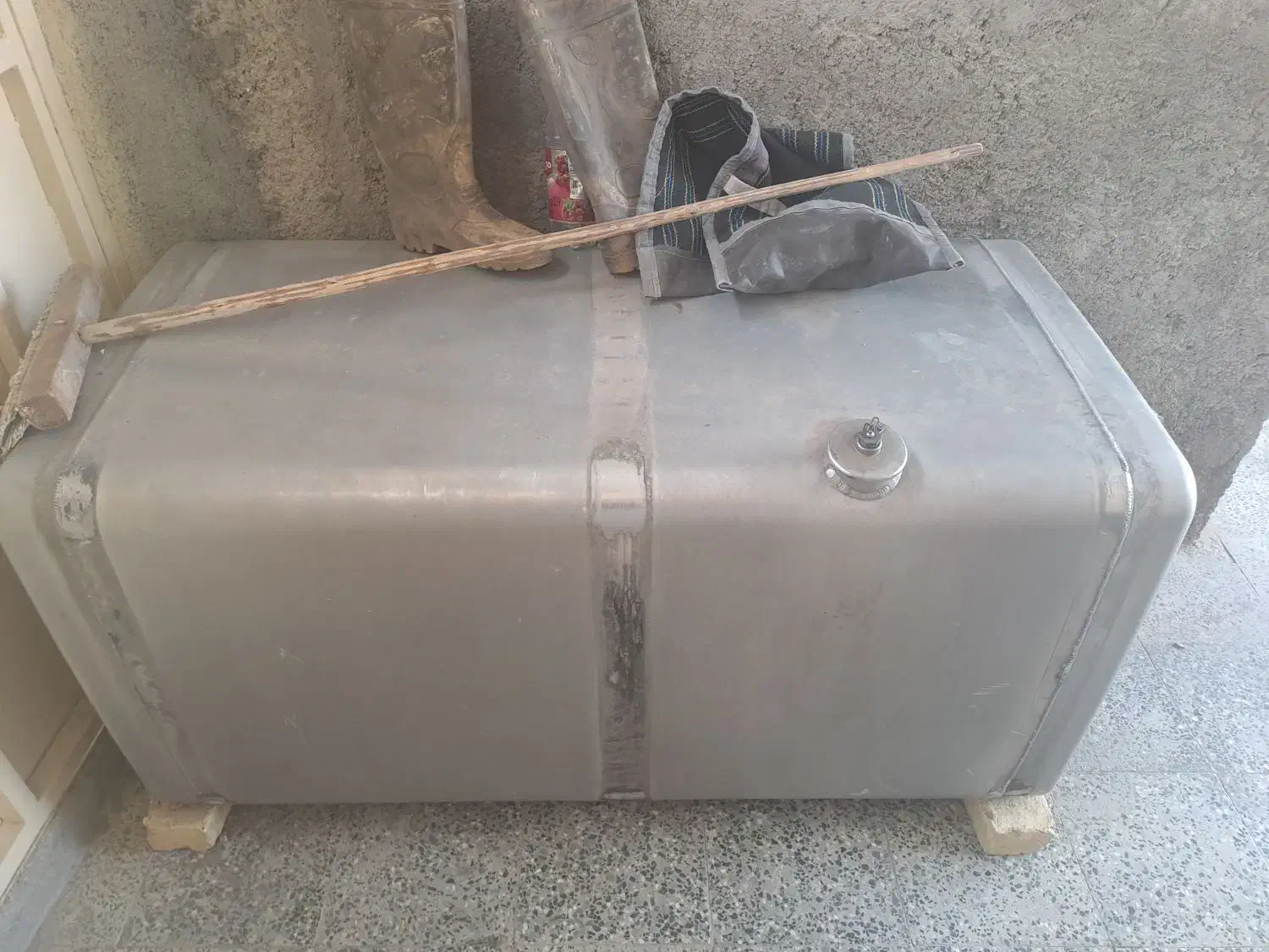 فروش|قطعات یدکی و لوازم جانبی|فولادشهر, مدیسه|دیوار