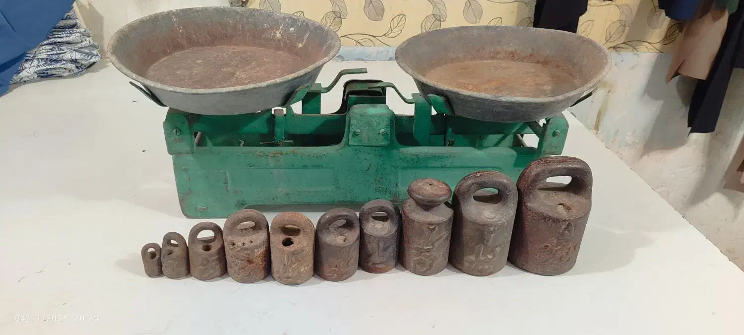 ترازوقدیمی فروشی|کلکسیون اشیاء عتیقه|سبزوار, امیر کبیر|دیوار