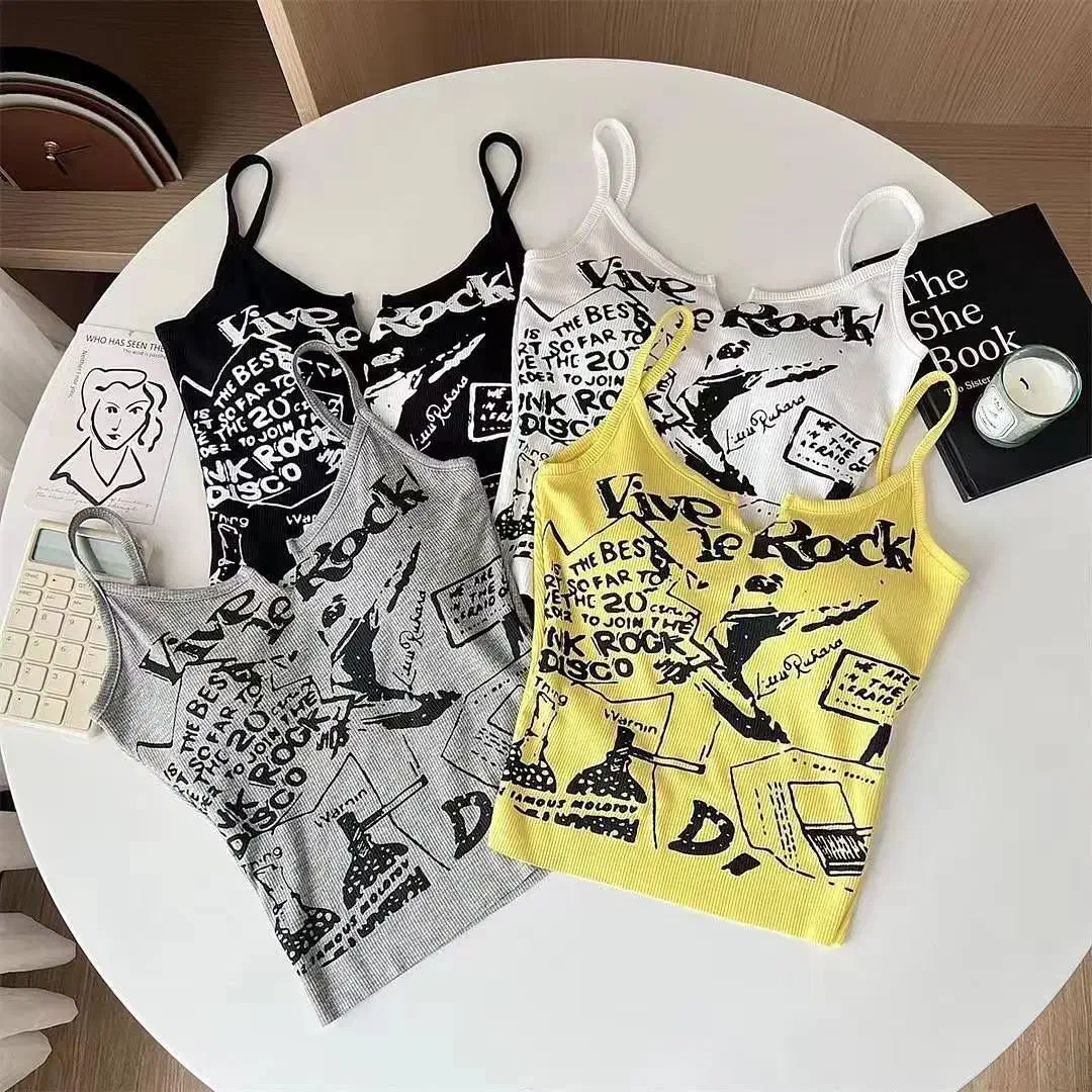 لباس زیر|لباس|گلبهار, شهر جدید گلبهار|دیوار