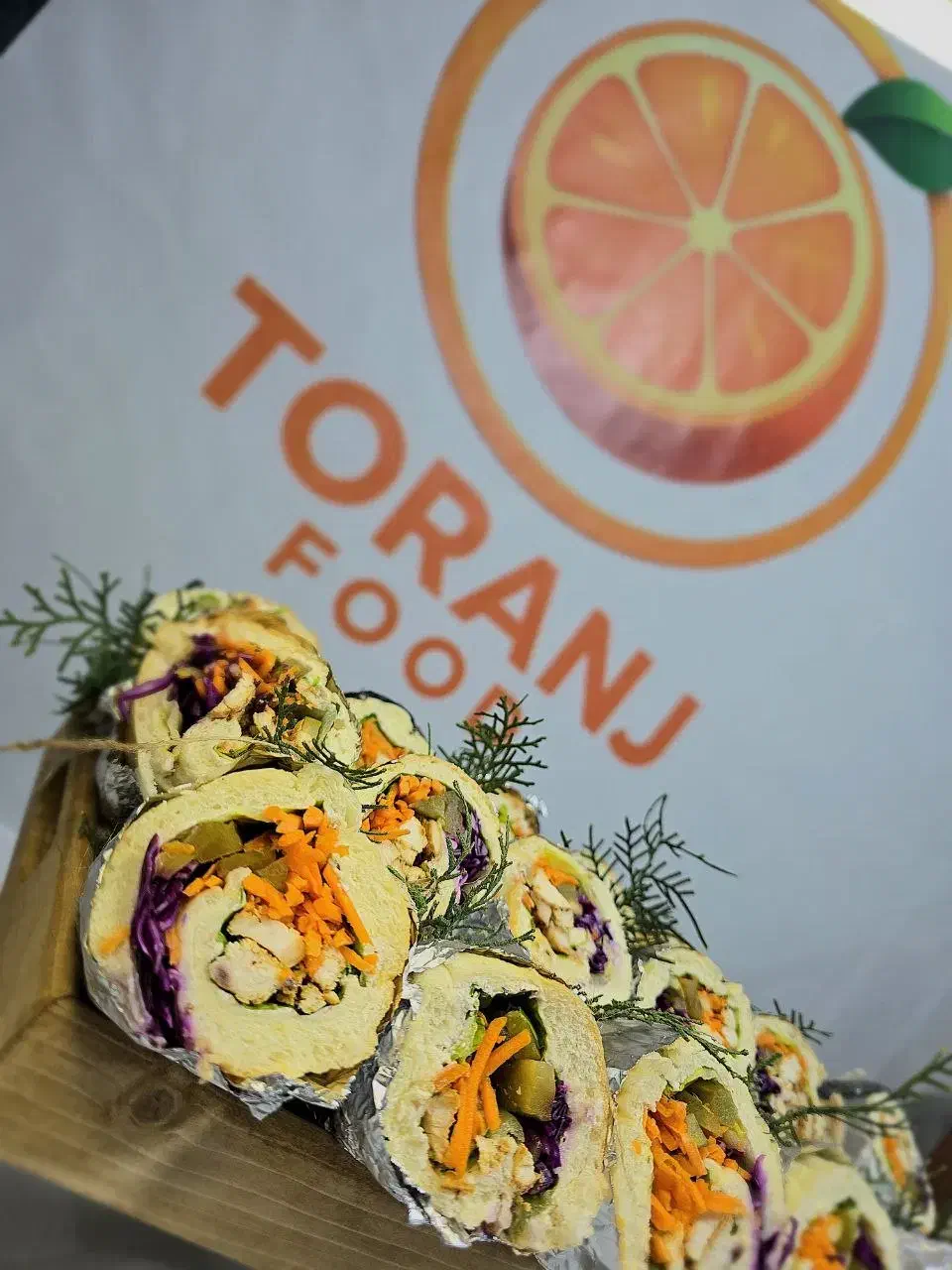 پذیرش سفارشات انواع فینگرفود،پیش غذا،سالاد،دسر|خدمات پذیرایی، مراسم|خوی, |دیوار