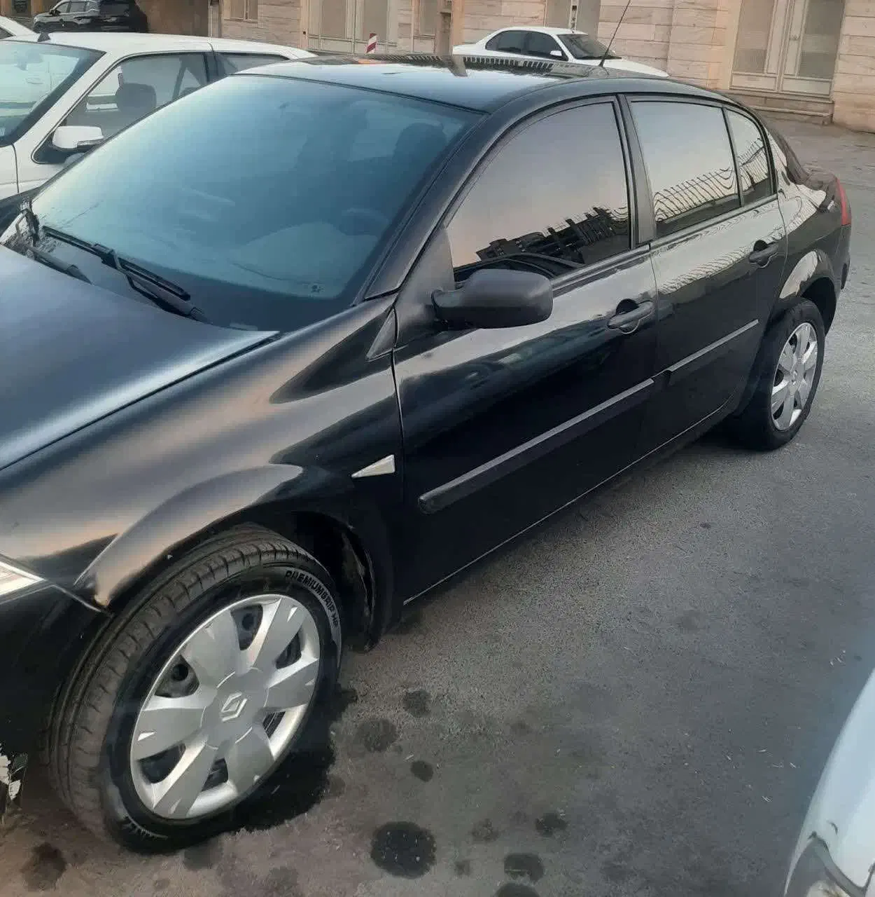 مگان دنده ایی مدل ۹۰|خودرو سواری و وانت|اراک, |دیوار