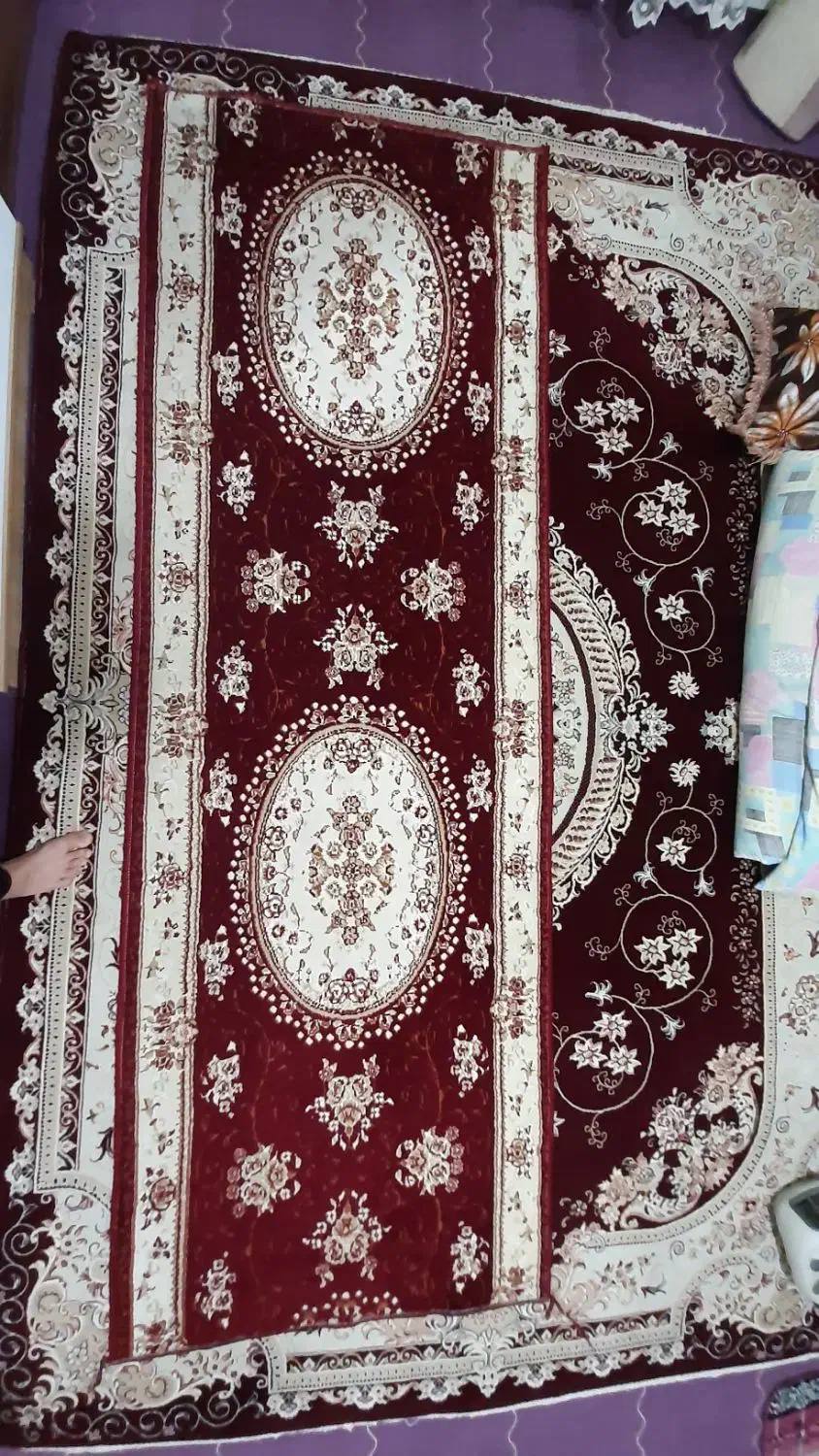 کناره ی فرش زرشکی|فرش|همدان, |دیوار