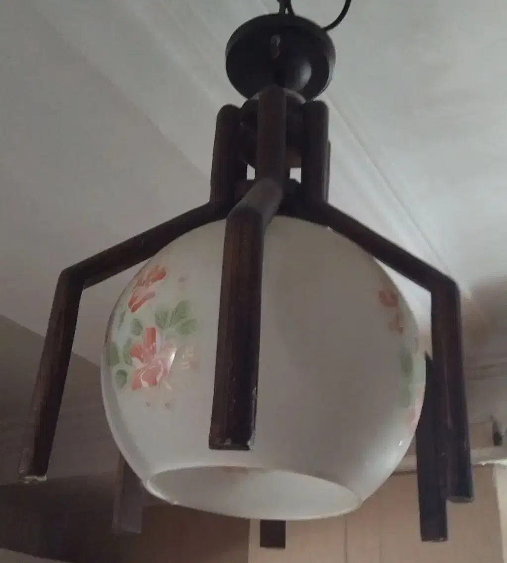 لوستر چوبی خارجی قدیمی سالم|لوستر و چراغ آویز|گرگان, |دیوار